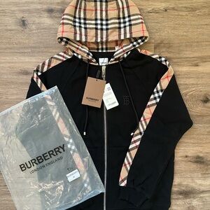 Burberry Black Zip Hoodie with Vintage Check Lined Hood